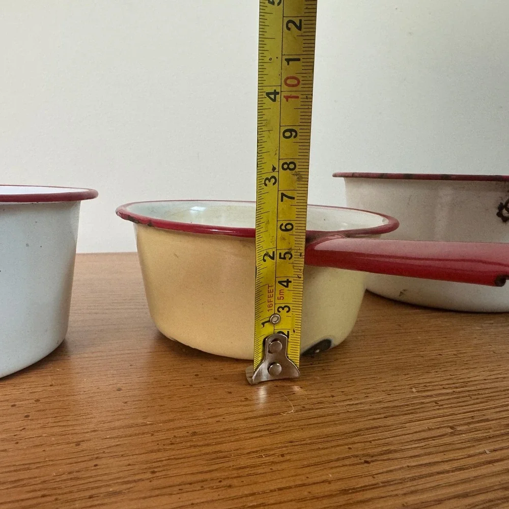 Vintage Enamelware Nesting Saucepan Set White with Red Trim 3‎ pc Rustic Decor